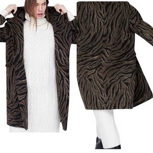 ZARA ANIMAL PRINT COAT SZ SMALL